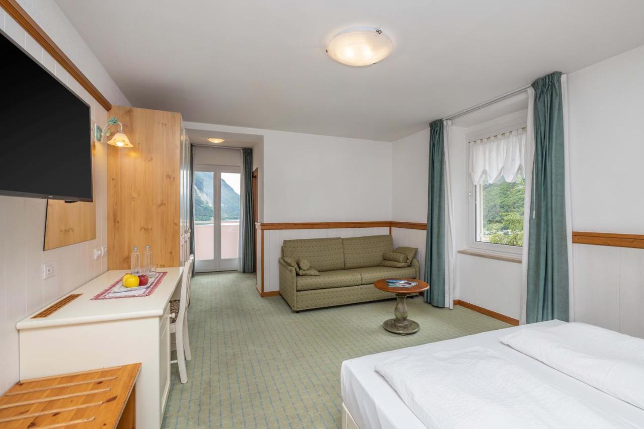Hotel Londra Slow Living Molveno Exterior foto